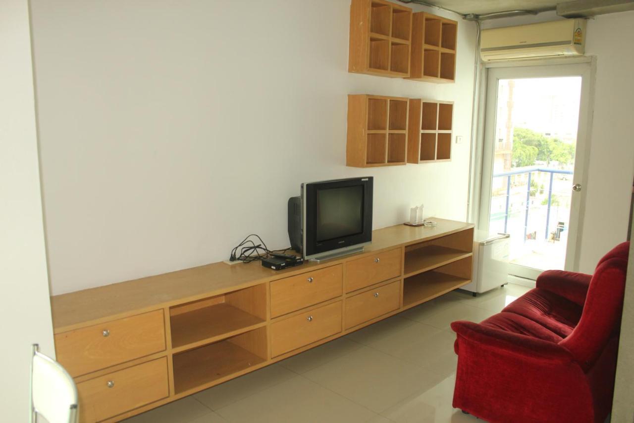 Bansabai Sabaidee Service Apartment Banguecoque Exterior foto